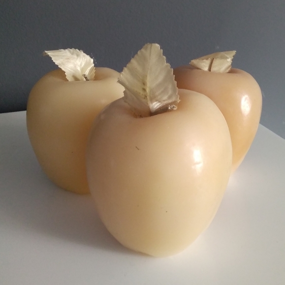 Vintage Apple Candles (bundle of 3) - Picture 1 of 4